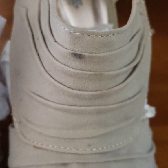 Lightl used heels made by Charlotte Russe. Size 9. - Picture 5 of 5